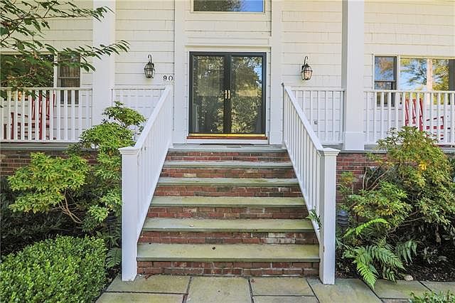 90 Echo Hill Dr, Stamford, CT 06903 | Zillow
