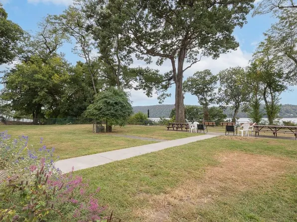 751 N Broadway #2B, Hastings-on-Hudson, NY 10706