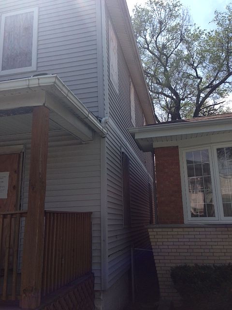 2nd image of 6924 S Oakley Ave