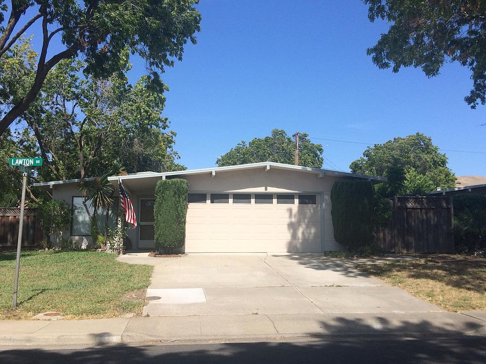 1st image of 90 Lawton Dr