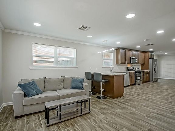 4th image of 4673 Nottingham Dr