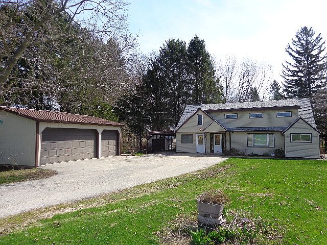 1st image of S3988 Railroad Ave