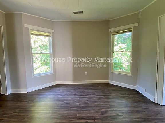 2nd image of 98 Van Buren St E