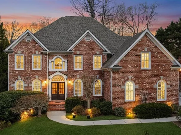 654 Windsor Pkwy, Atlanta, GA 30342