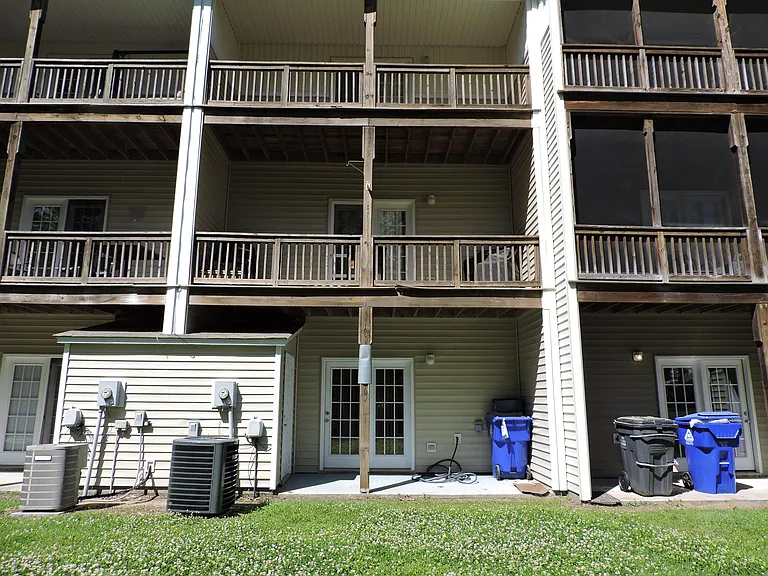 4492 Great Oak Dr #1 — Photo 5