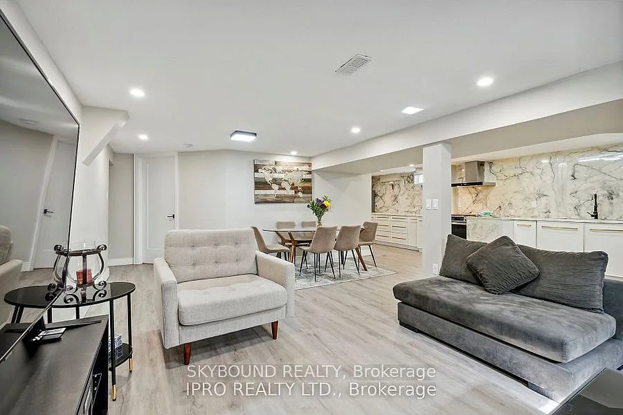 34 Owen Pl