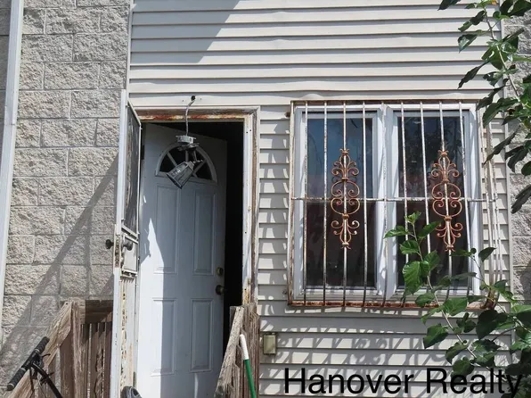 470 Elton St, Brooklyn, NY 11208