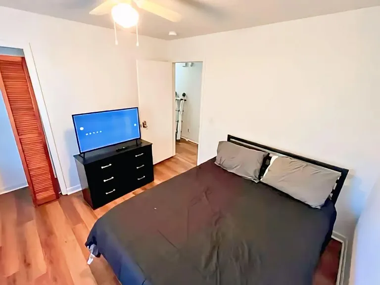 905 Denise Dr — Photo 2