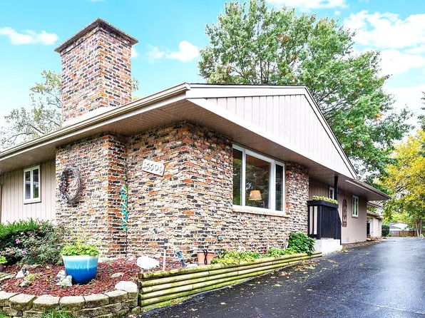 15506 Lamon Ave, Oak Forest, IL 60452