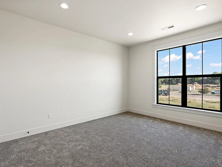2490 W Iron Coop St #1 — Photo 7