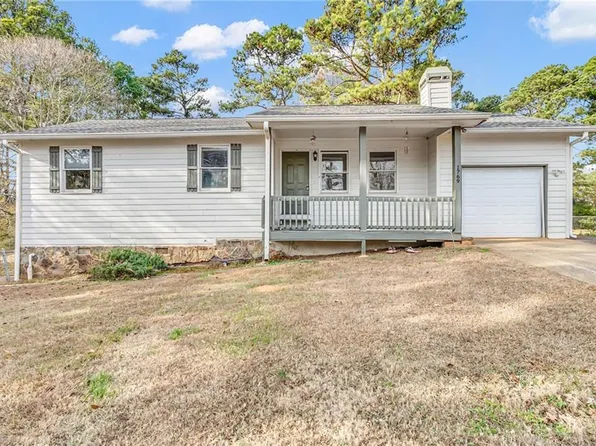 1769 Stratford Dr, Snellville, GA 30078