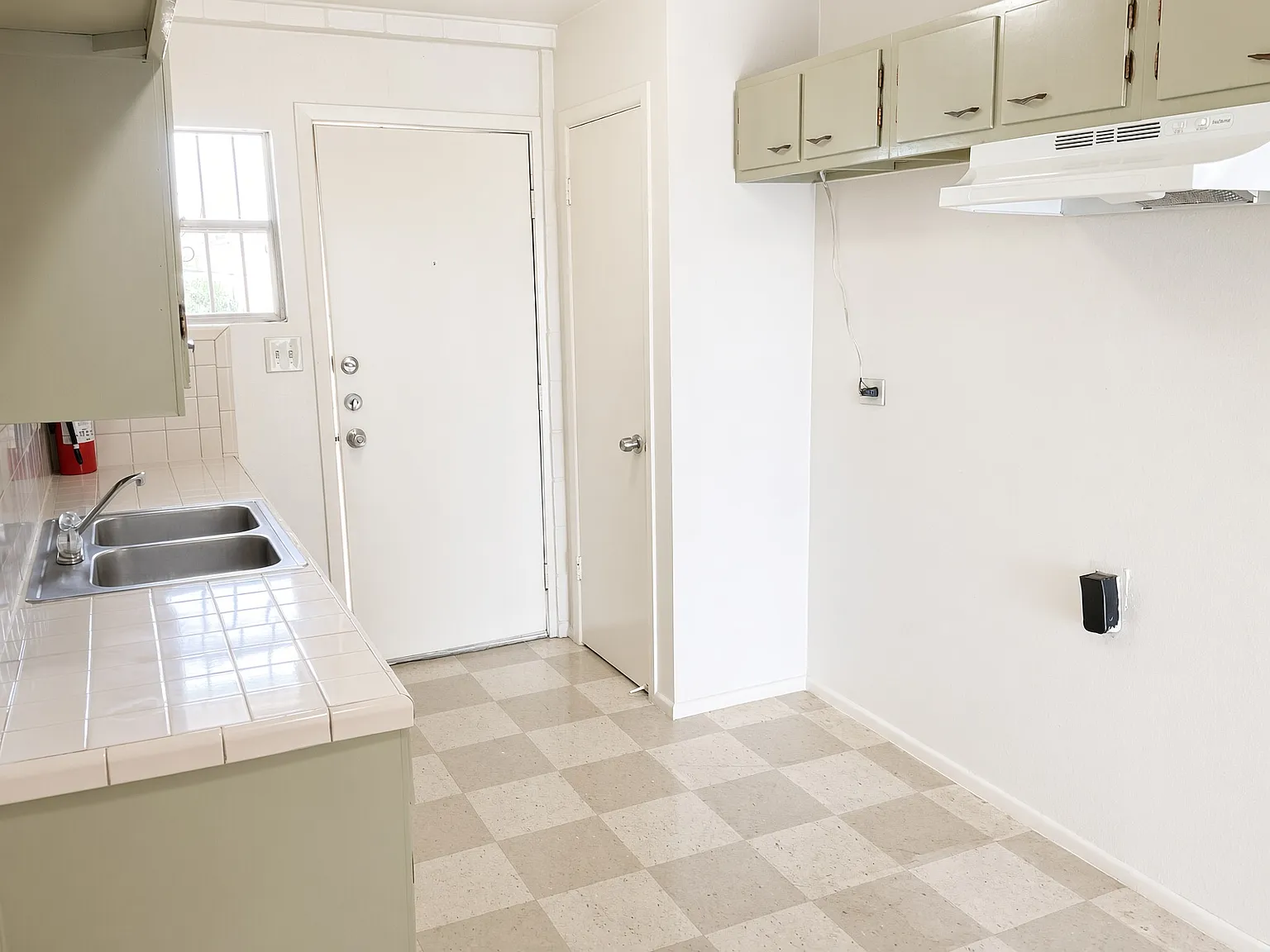 2 bed, 745 sqft, $800 — Photo 3