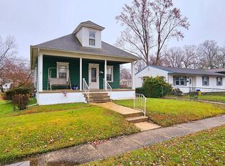 27 Elm Ave, Clementon, NJ 08021