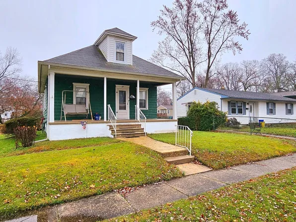 27 Elm Ave, Clementon, NJ 08021