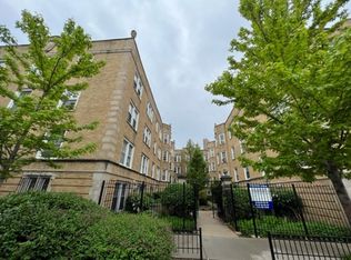 2333-41 W Addison St #2335-B3, Chicago, IL 60618
