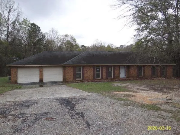 26 Arrowhead Rd, Phenix City, AL 36869
