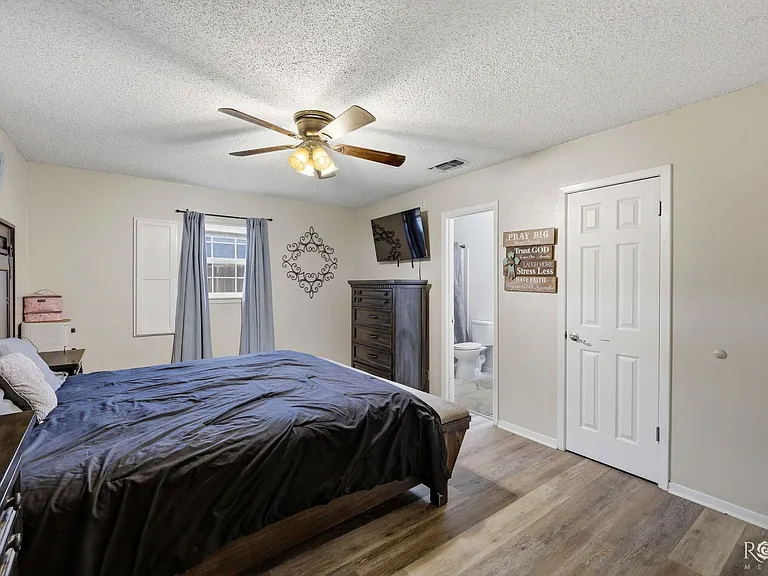 213 Twin Oaks Dr — Photo 14