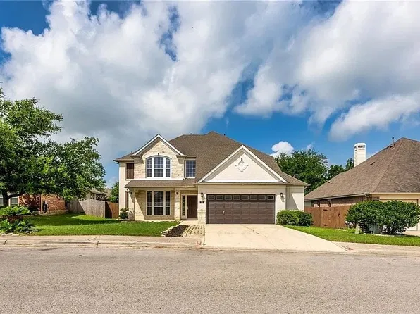 395 Summer Dr, Kyle, TX 78640