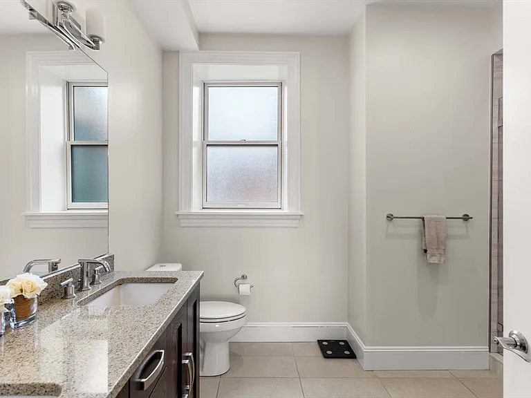 1471 Beacon St #Penthouse 10 — Photo 21