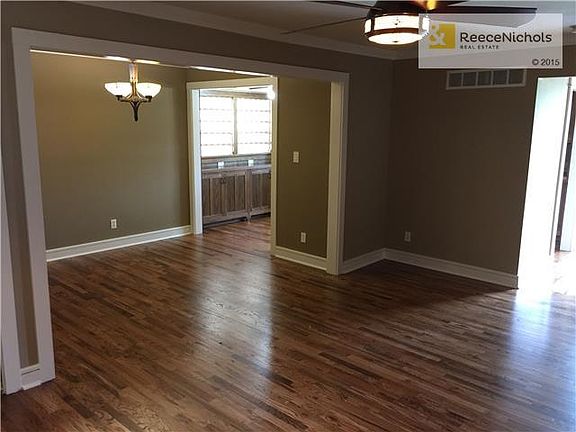 Nice updated Lighting and Dining Room