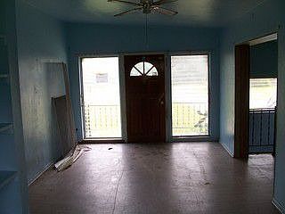 2nd image of 1300 Lakeview Rd