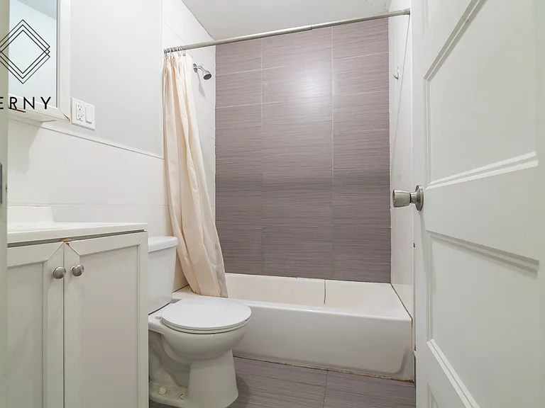 63 Pulaski St #1B — Photo 13