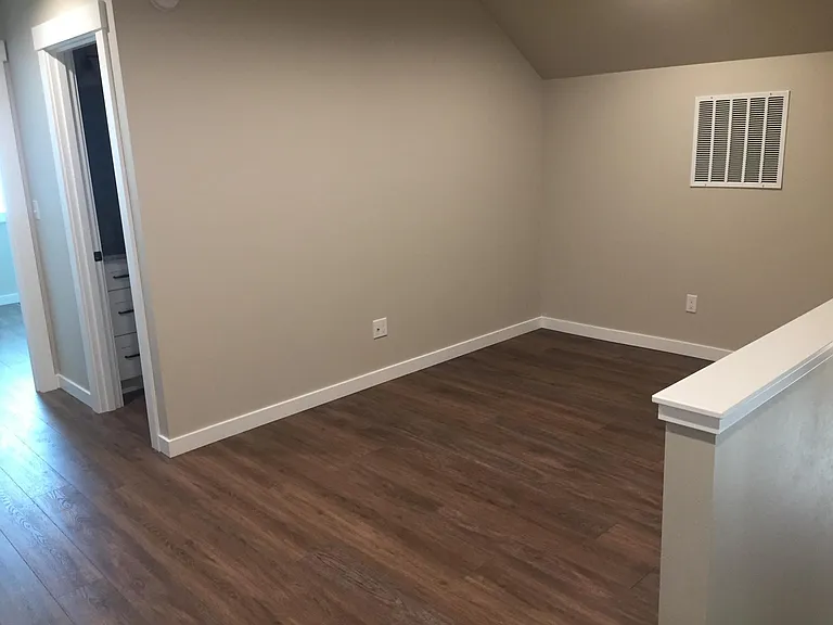 2132 Currant St — Photo 13