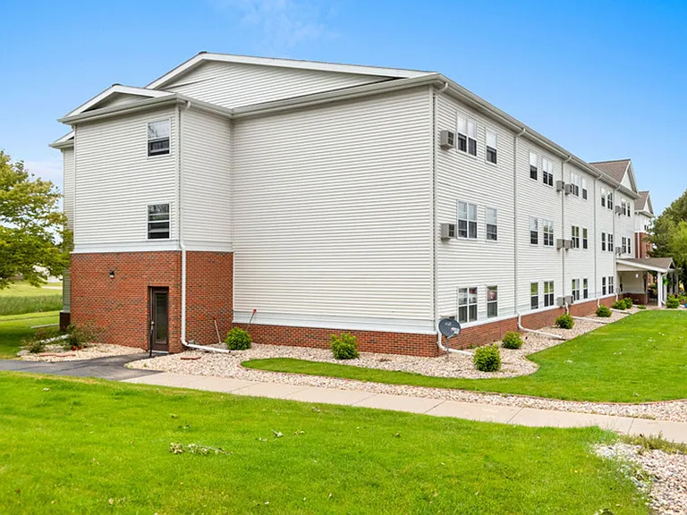 Mayville Heights Apartments is a convenient 55+ senior living community with HEAT AND WATER INCLU... — Photo 35