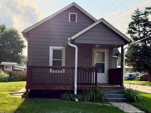 514 S 12th St, Tekamah, NE 68061