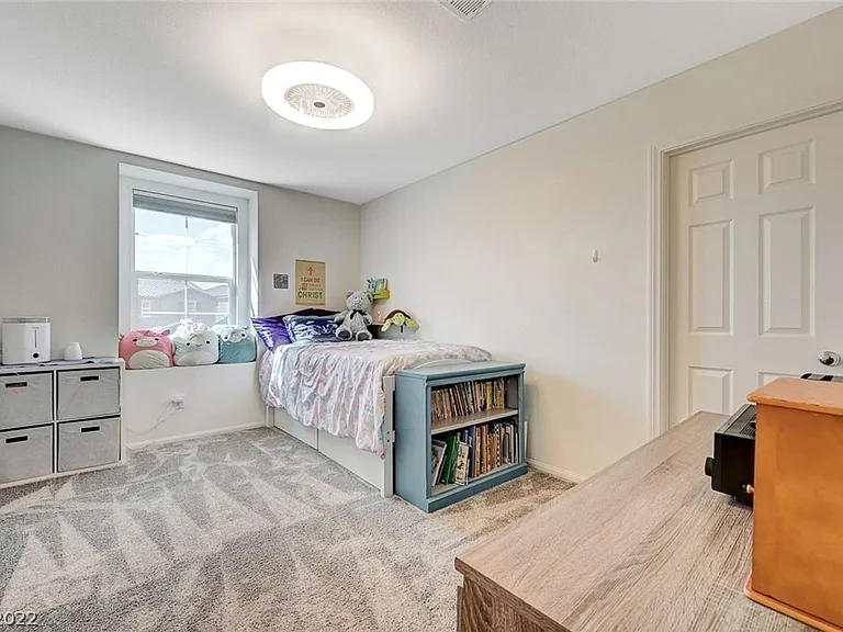 7040 Fossil Lake St — Photo 10