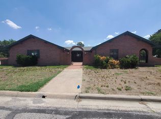 110 N Elm St, Cimarron, KS 67835