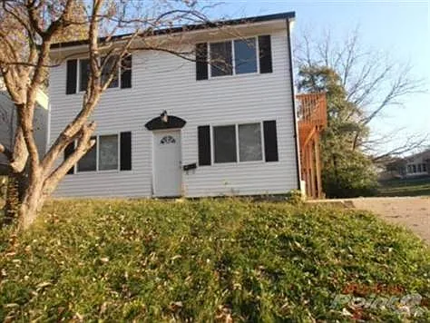 463 Fox St photo 1