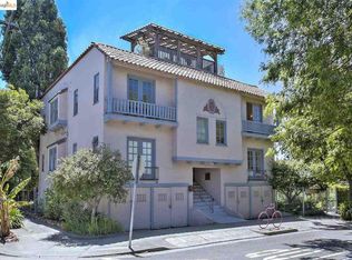 463 61st St #A, Oakland, CA 94609