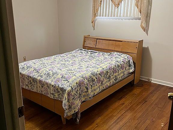 2nd image of 6687 Crenshaw Dr