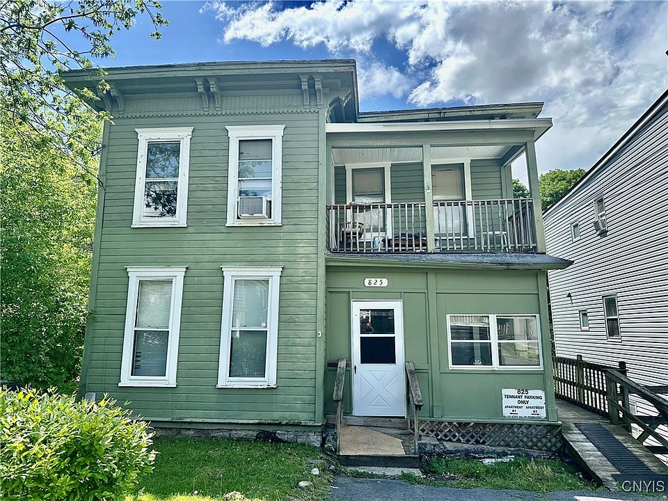 1st image of 823 Oak St