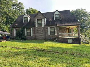 525 Hedgewood Dr, Chattanooga, TN 37405