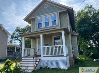 413 D St, Middlesex, NJ 08846