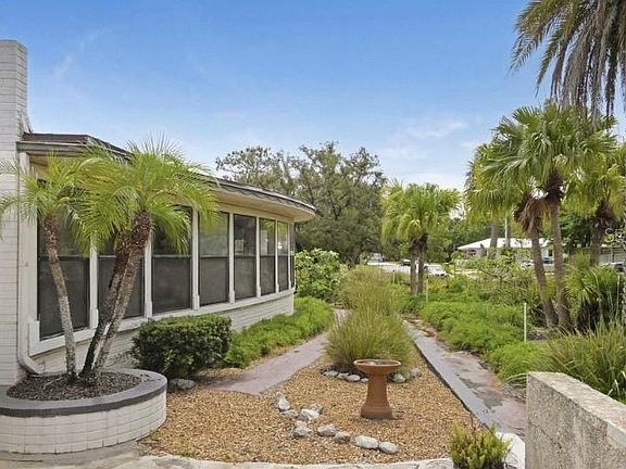 5th image of 210 Flagler Blvd