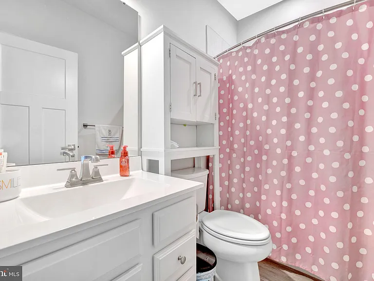 14737 Earl Mitchell Ave #E — Photo 13