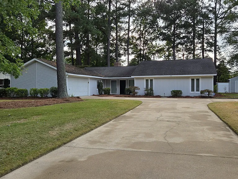 3812 Gloucester Rd — Photo 3