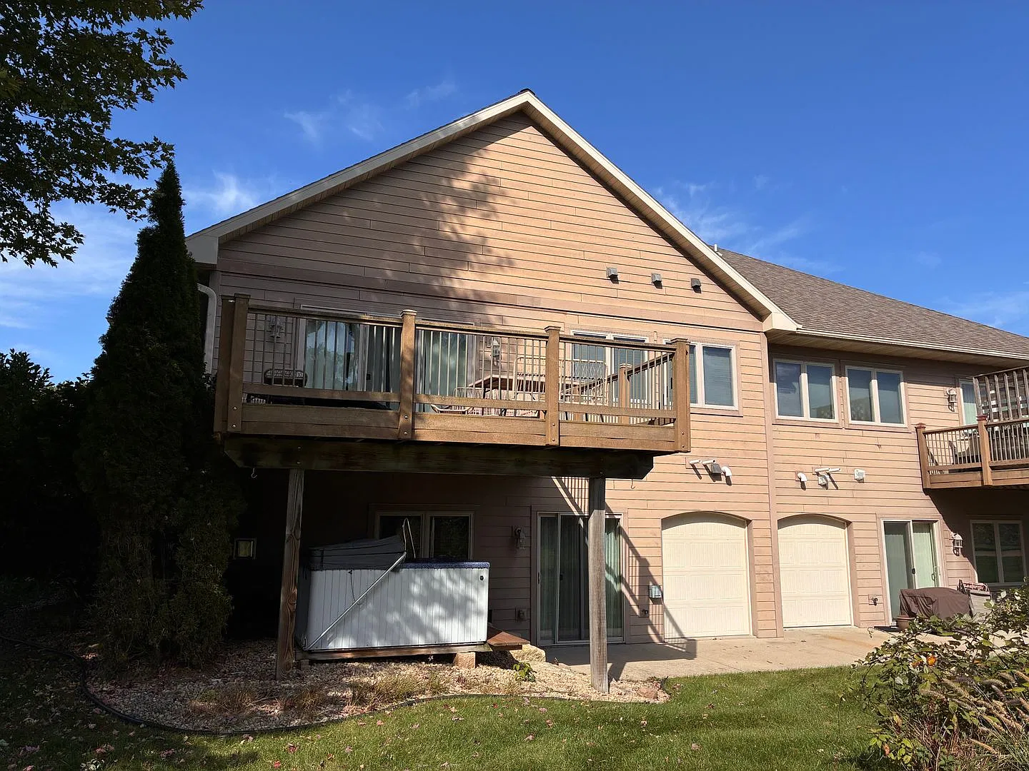 464 Inverness Terrace Court, Baraboo WI — Photo 2