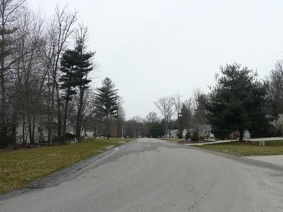 3rd image of 4723 Oak Lane Dr