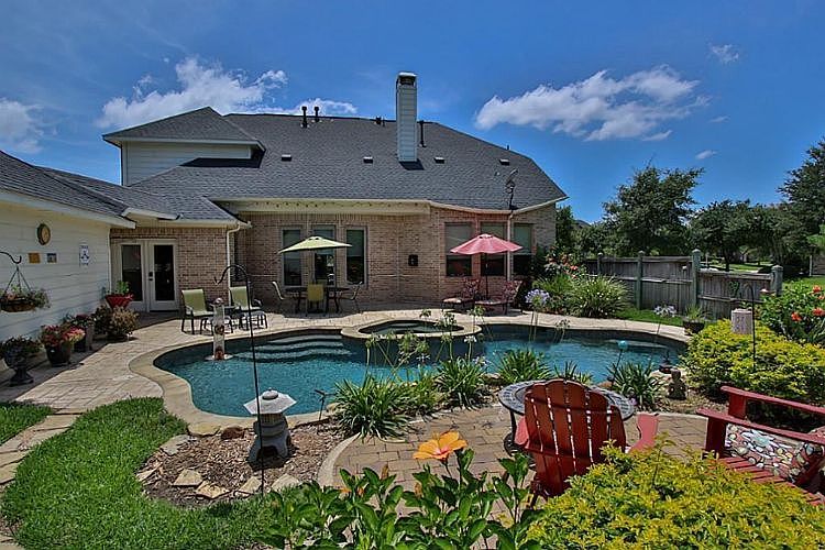 1st image of 7622 Courtney Manor Ln