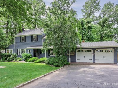70 Surrey Ln, Colonia, NJ, 07067