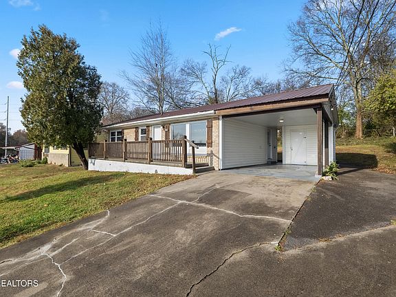 2nd image of 3021 Sanland Ave