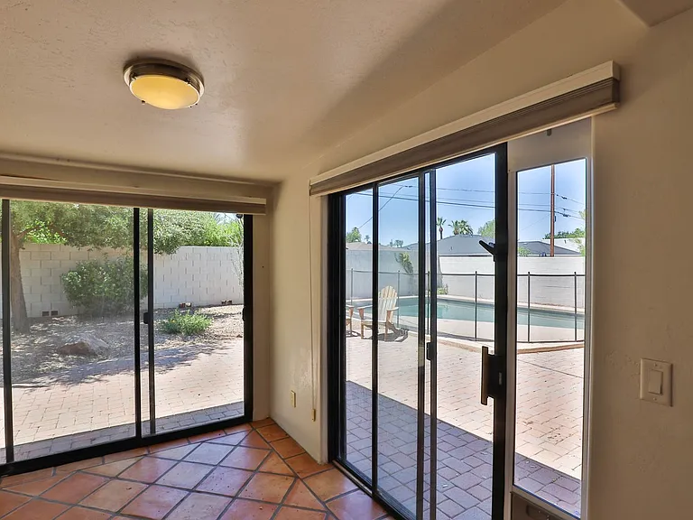 4243 E Campbell Ave — Photo 17