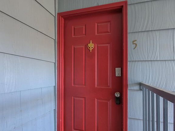 3rd image of 4682 White Rock Cir #5