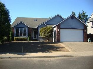 6677 SE Vernelda St, Milwaukie, OR 97267