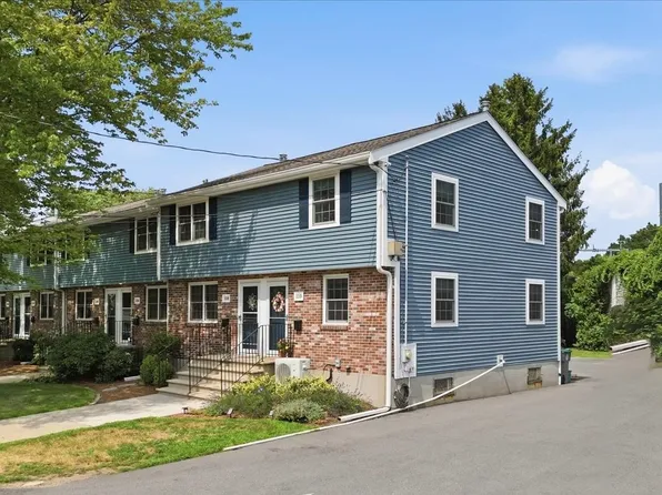 110 Hooper Rd Unit 110, Dedham, MA 02026