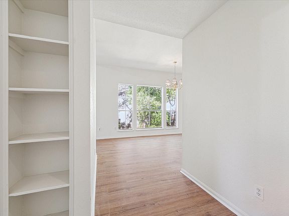 4th image of 2100 Tanglewilde St APT 514